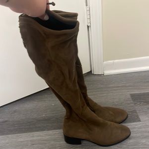 Suede olive green Zara boots